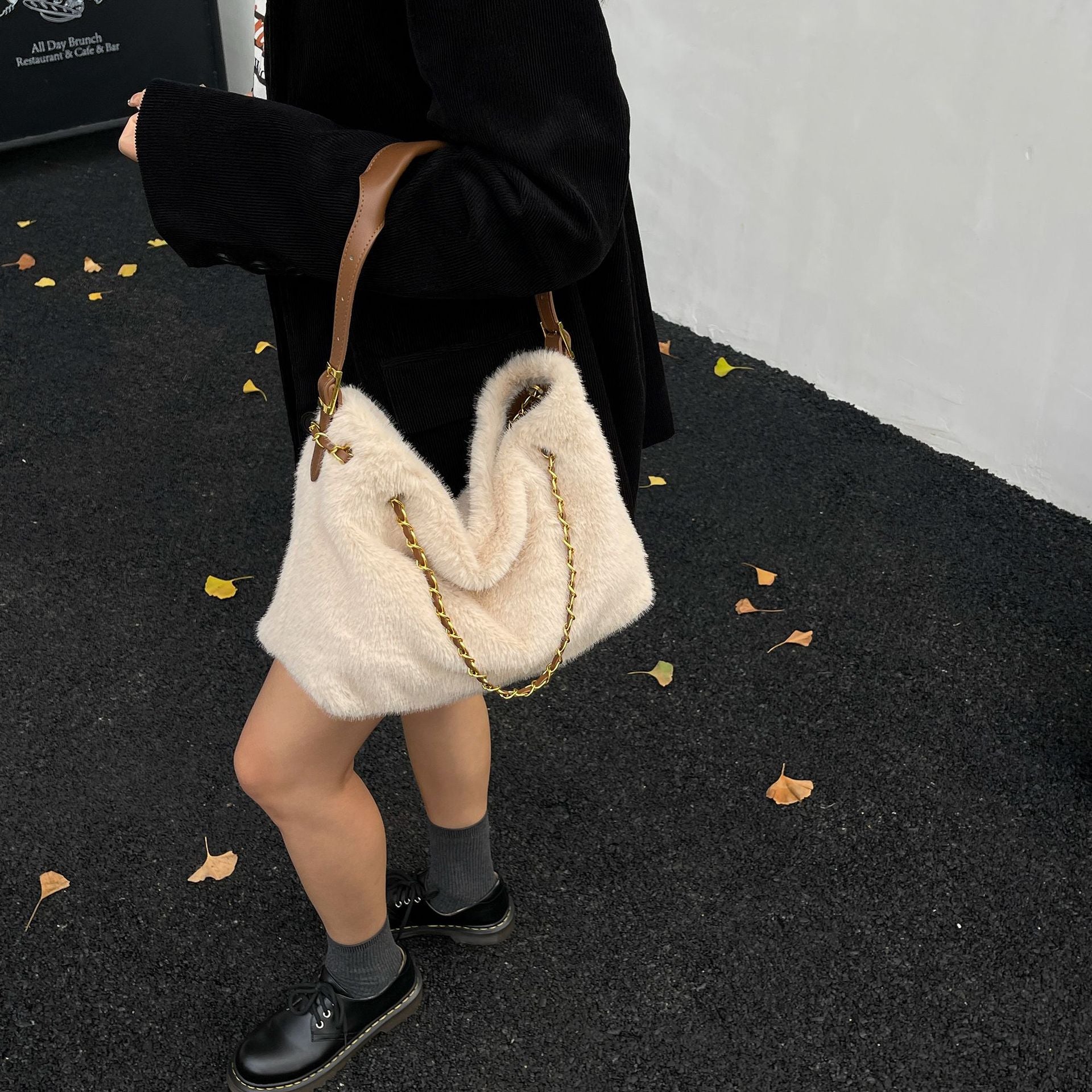 Large Capacity Fur Bag Women's Shoulder Messenger Bag